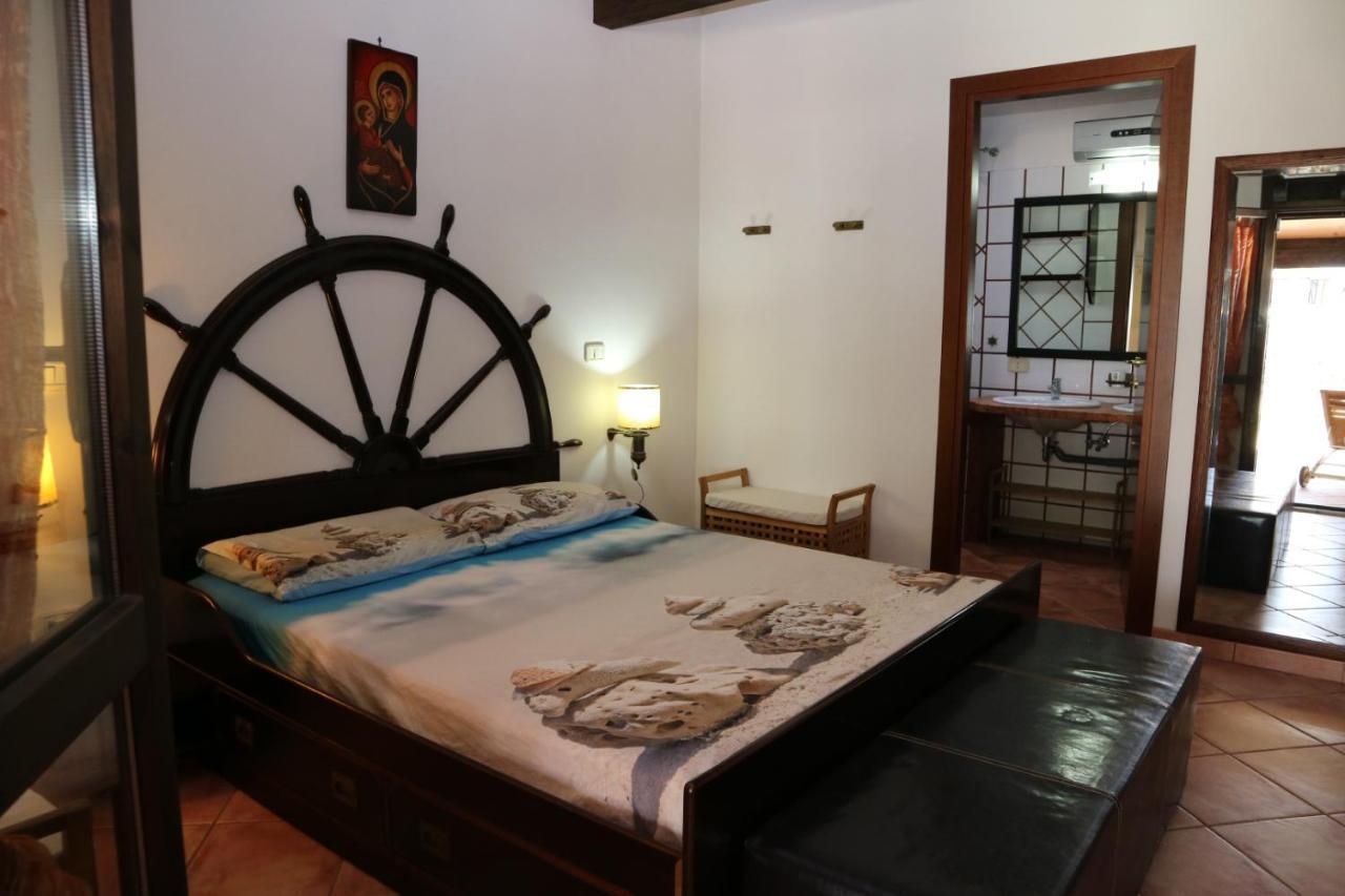 Aurelio Rapillo Hotel Латина Екстериор снимка