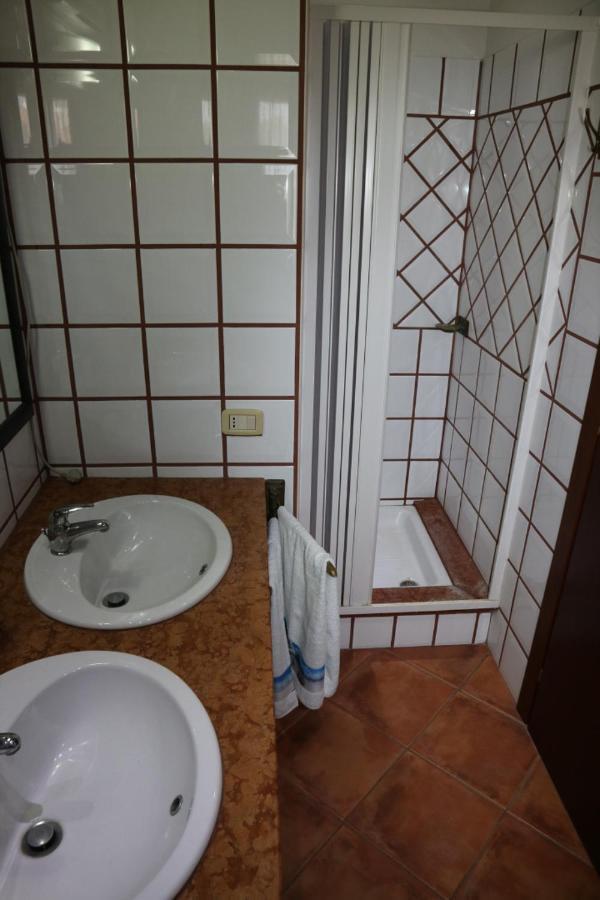 Aurelio Rapillo Hotel Латина Екстериор снимка